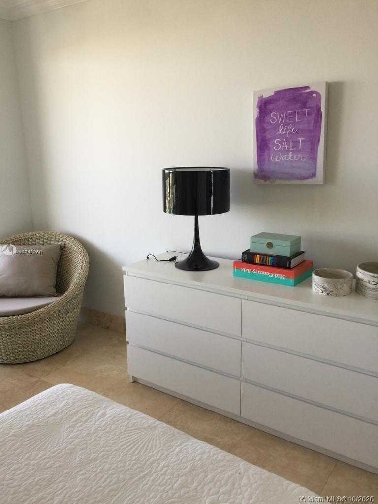 Small Image of 21205 YACHT CLUB DR #2005, Aventura Number 8