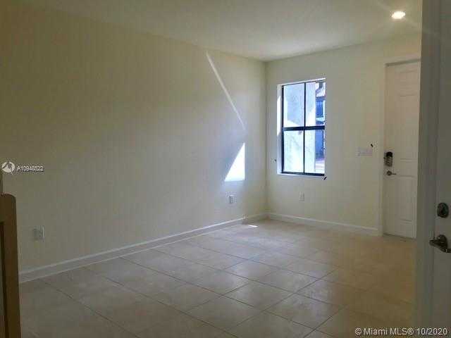 Small Image of 10336 WEST 33RD WAY #10336, Hialeah Number 6