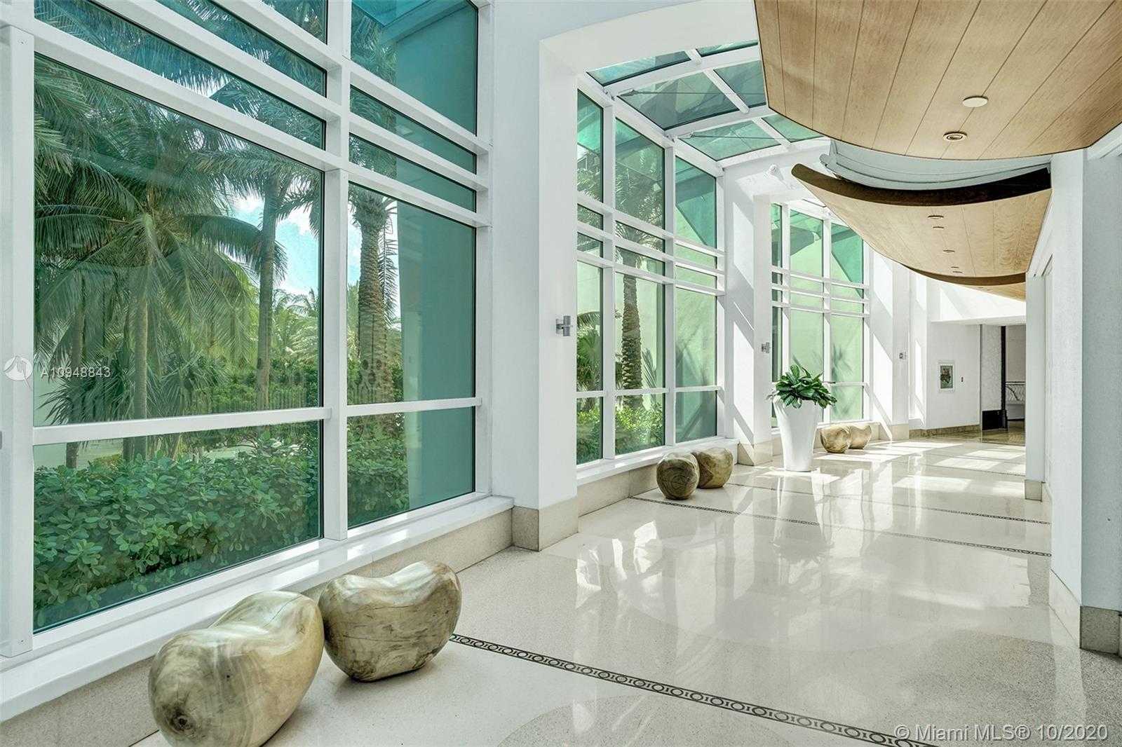 Small Image of 4401 COLLINS AVE #1115, Miami Beach Number 36