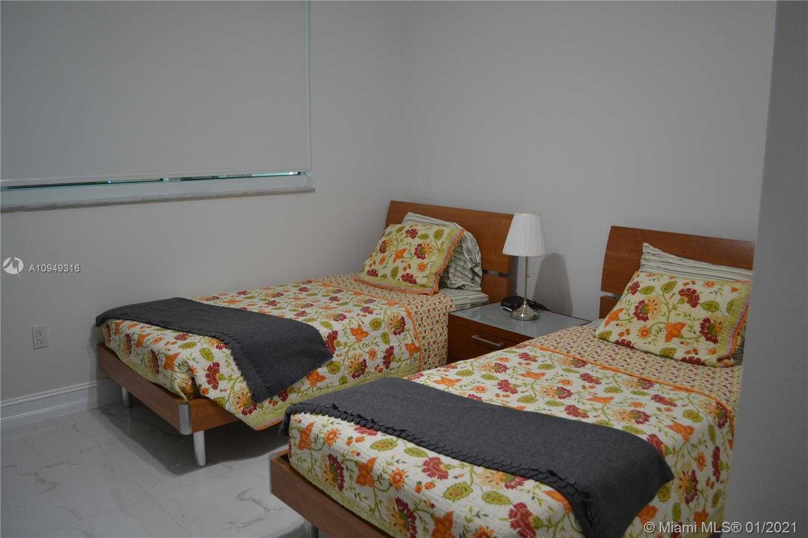 Small Image of 18100 NORTH BAY RD #906, Sunny Isles Beach Number 5