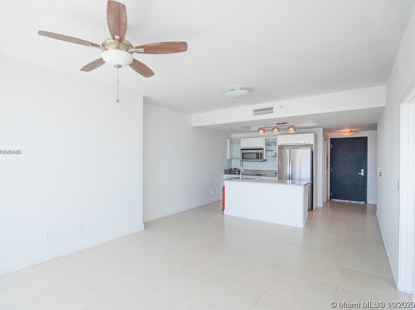 Small Image of 888 BISCAYNE BLVD #2103, Miami Number 10