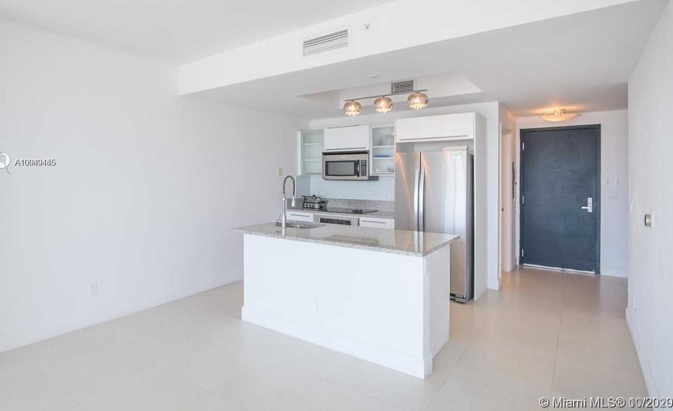 Small Image of 888 BISCAYNE BLVD #2103, Miami Number 4