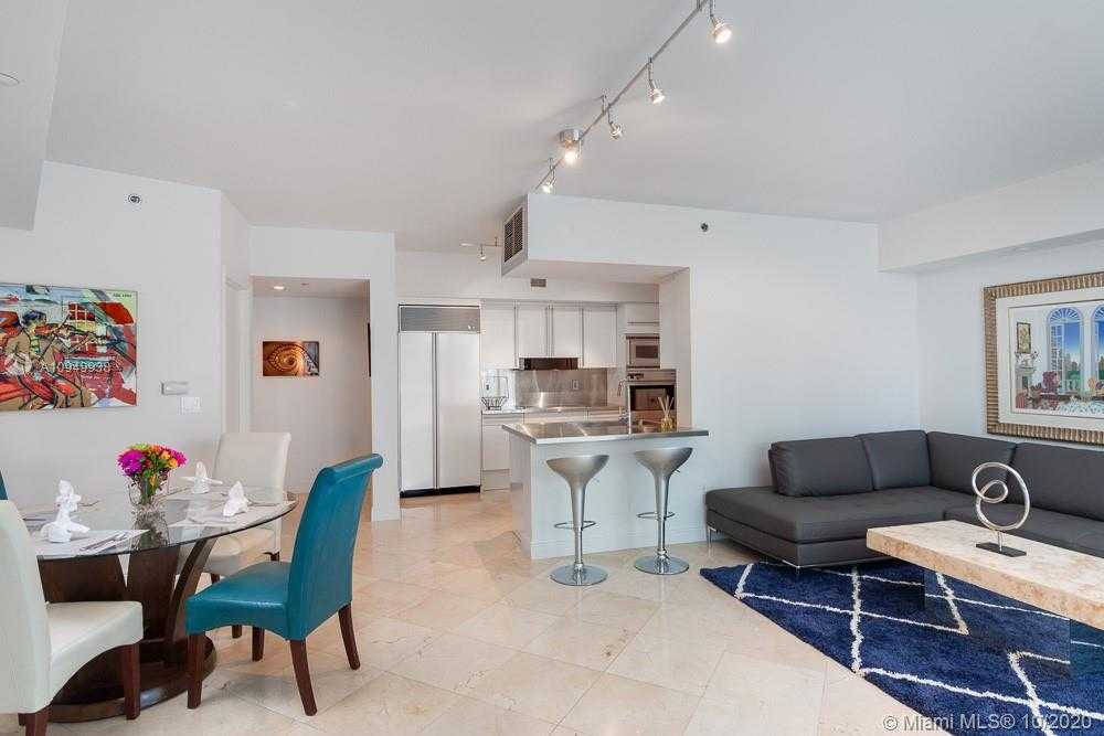 Small Image of 1000 SOUTH POINTE DR #506, Miami Beach Number 3