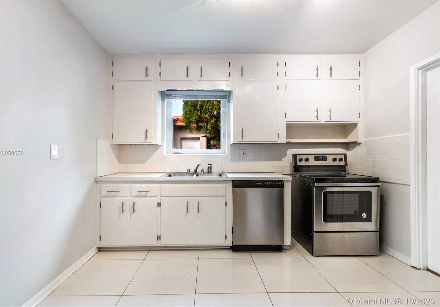 Small Image of 2520 SOUTH WEST 19TH AVE, Miami Number 6