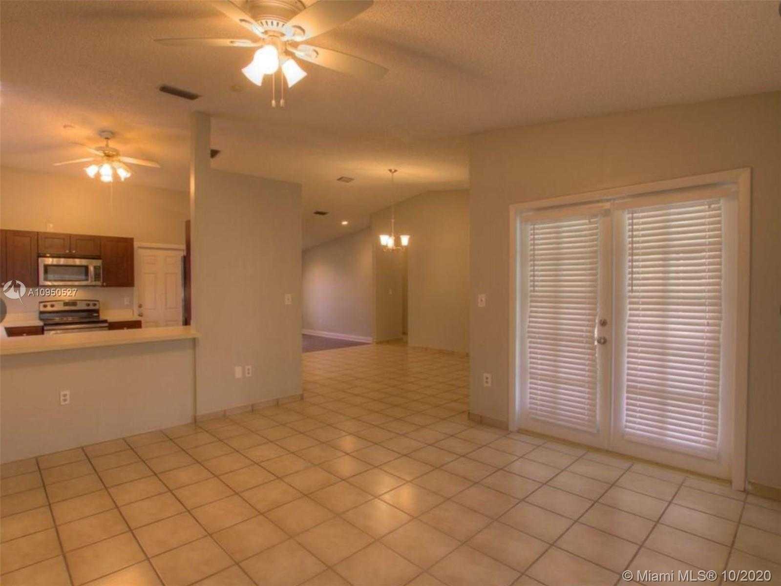 Small Image of 10495 SOUTH WEST 68TH ST, Miami Number 8