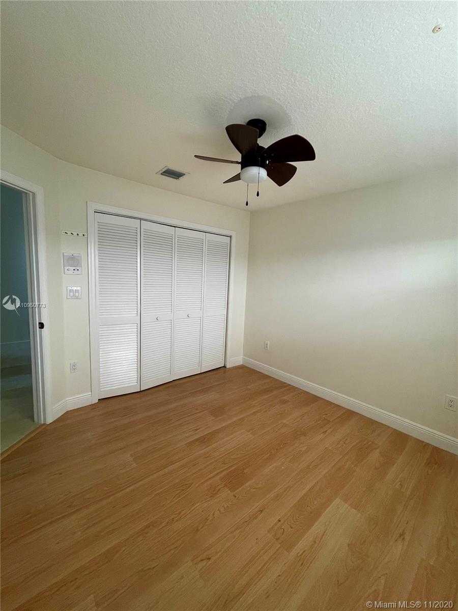 Small Image of 5228 NORTH WEST 106TH CT #5228, Doral Number 11