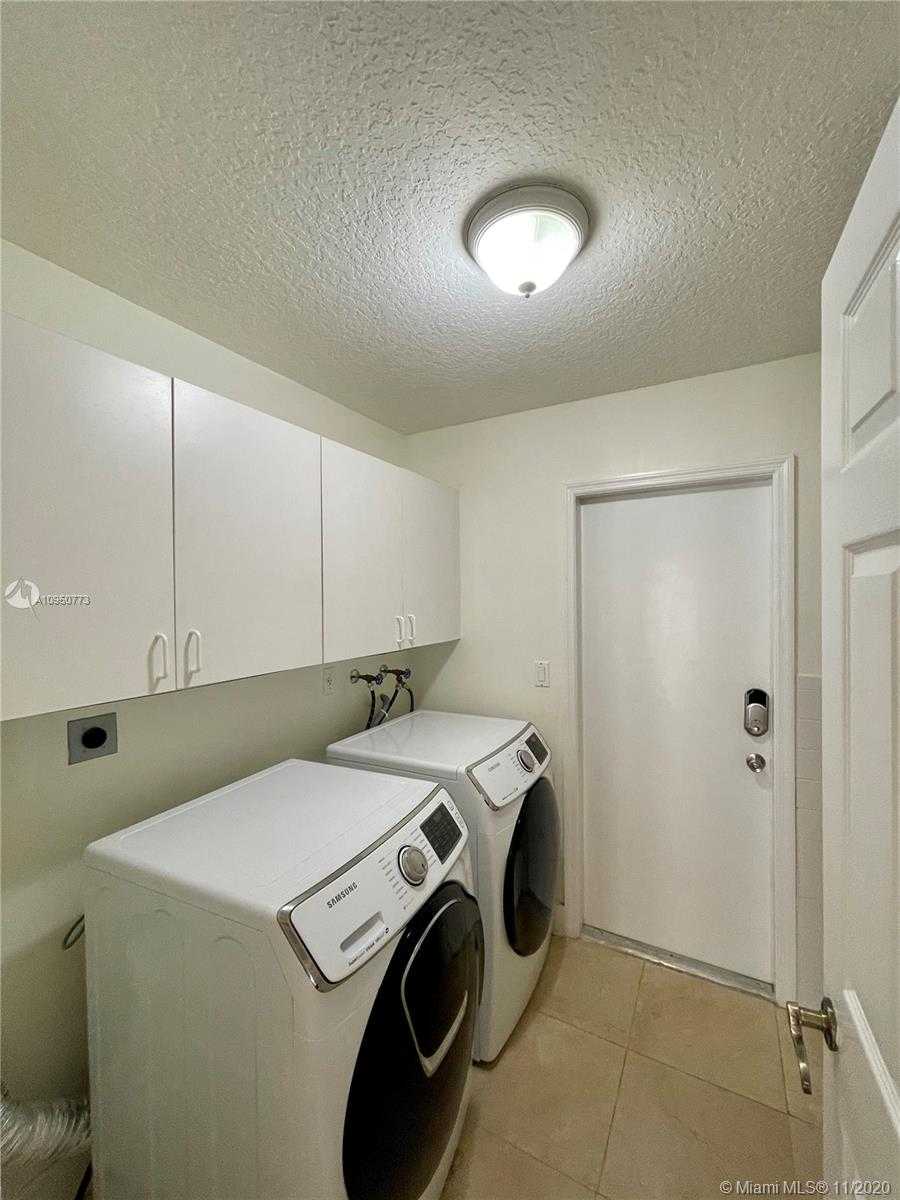 Small Image of 5228 NORTH WEST 106TH CT #5228, Doral Number 24