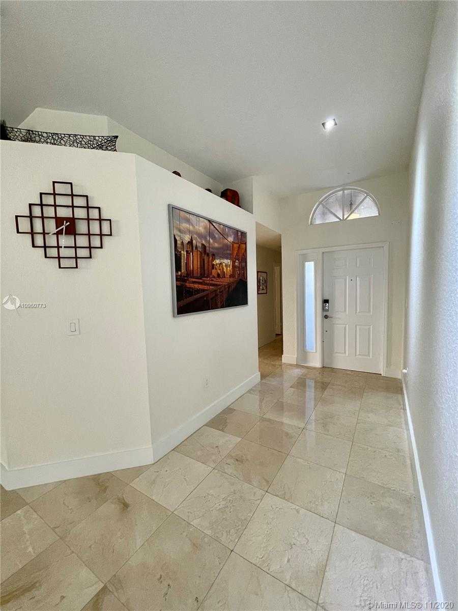 Small Image of 5228 NORTH WEST 106TH CT #5228, Doral Number 8