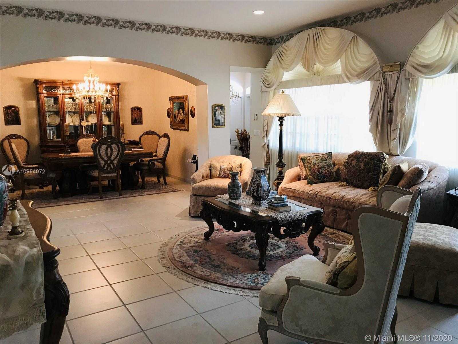 Small Image of 6105 SOUTH WEST 107TH AVE, Miami Number 17