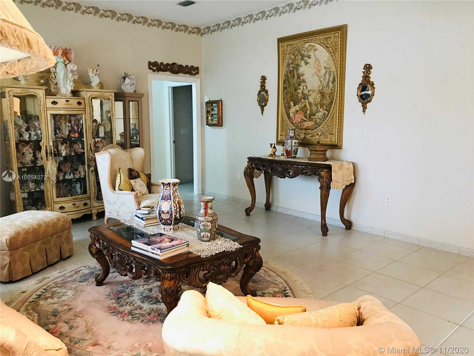 Small Image of 6105 SOUTH WEST 107TH AVE, Miami Number 18