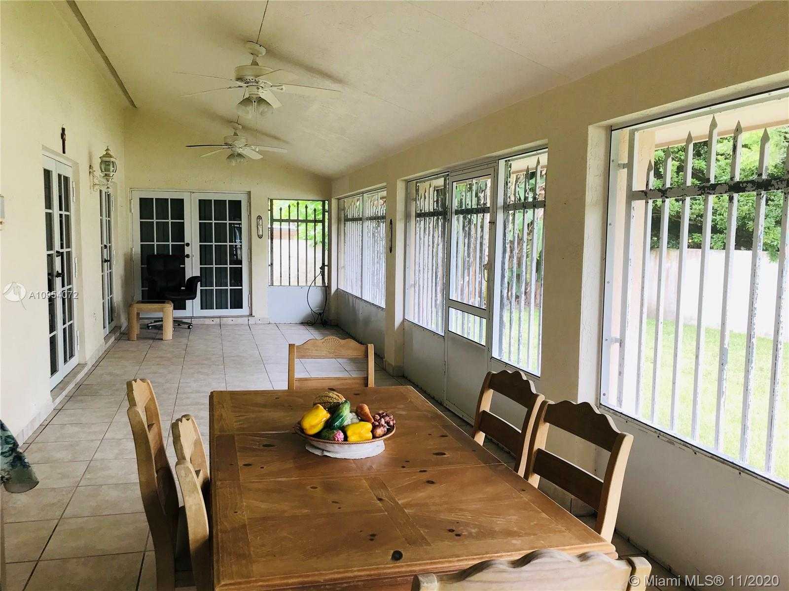 Small Image of 6105 SOUTH WEST 107TH AVE, Miami Number 25
