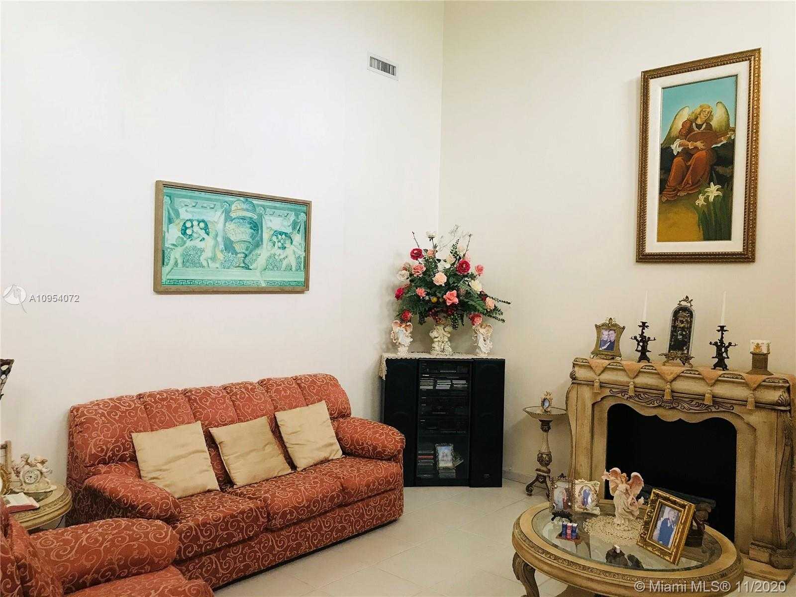 Small Image of 6105 SOUTH WEST 107TH AVE, Miami Number 7
