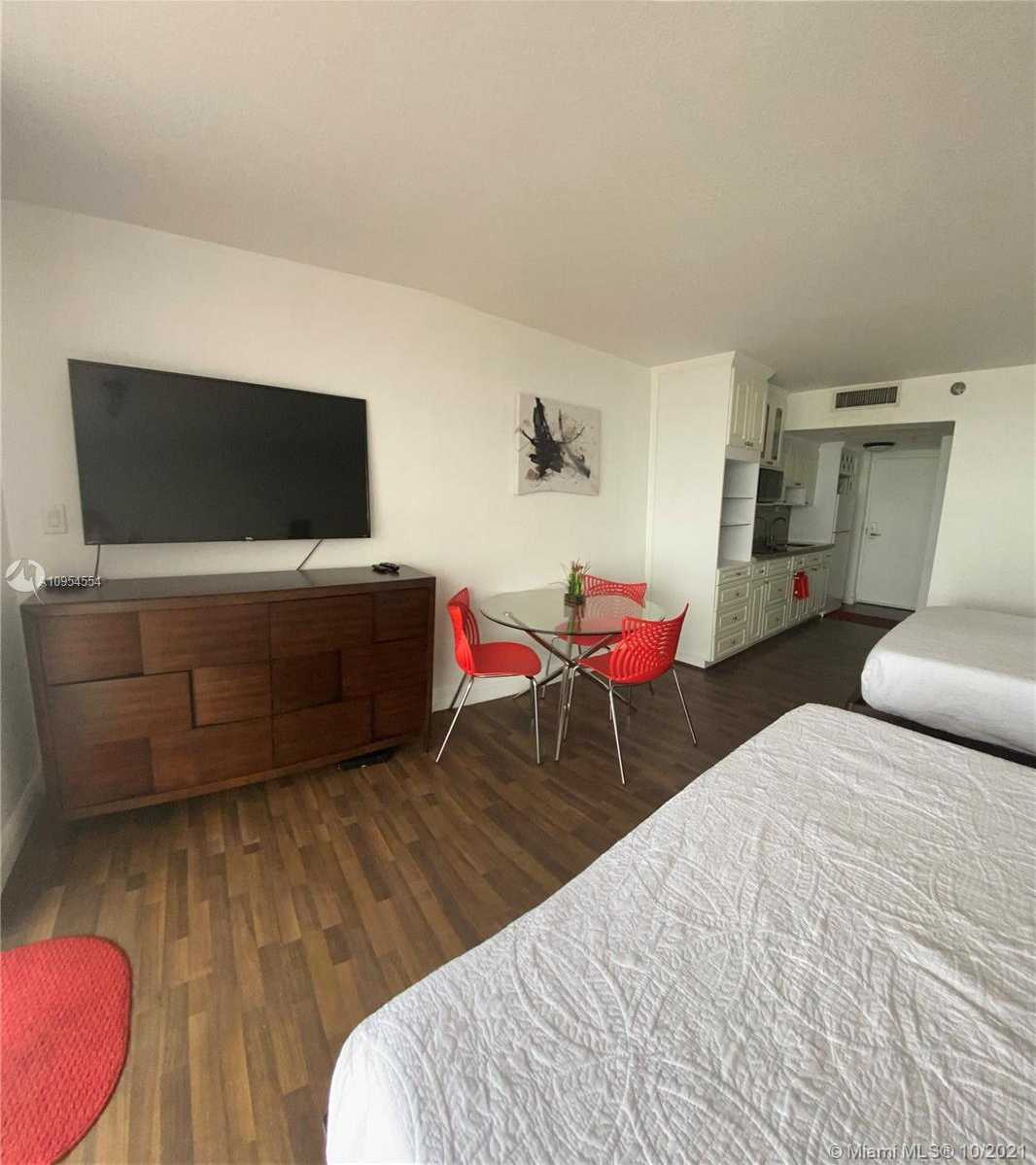 Small Image of 19201 EAST COLLINS AVE #111, Sunny Isles Beach Number 12