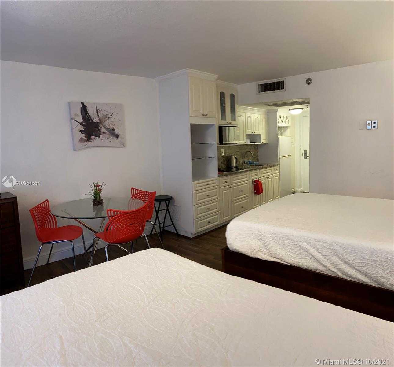 Small Image of 19201 EAST COLLINS AVE #111, Sunny Isles Beach Number 15