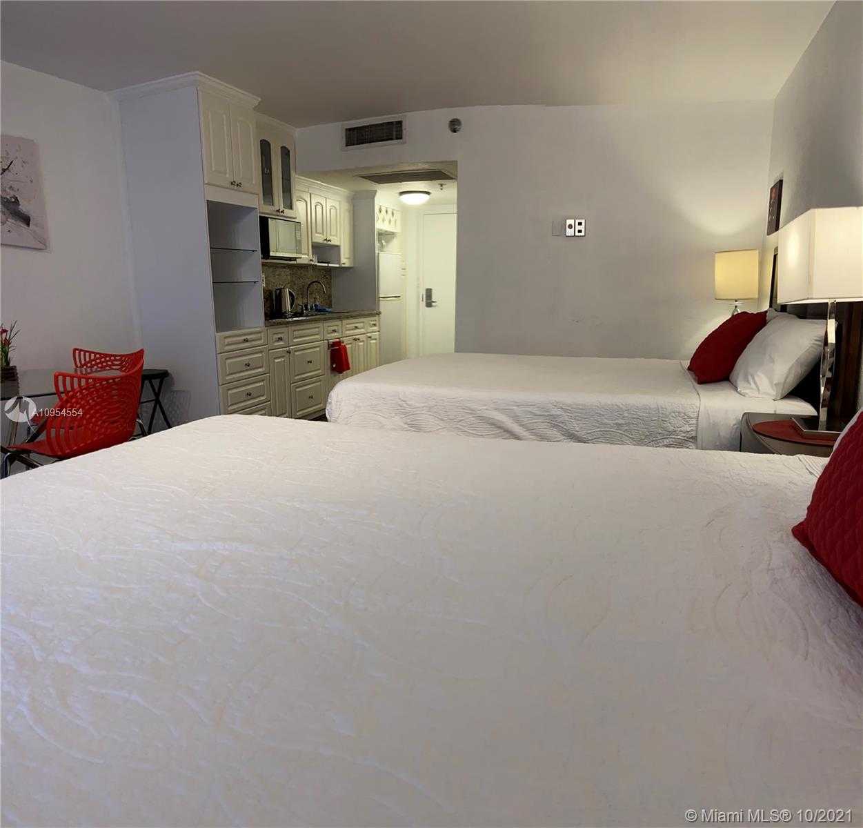 Small Image of 19201 EAST COLLINS AVE #111, Sunny Isles Beach Number 16