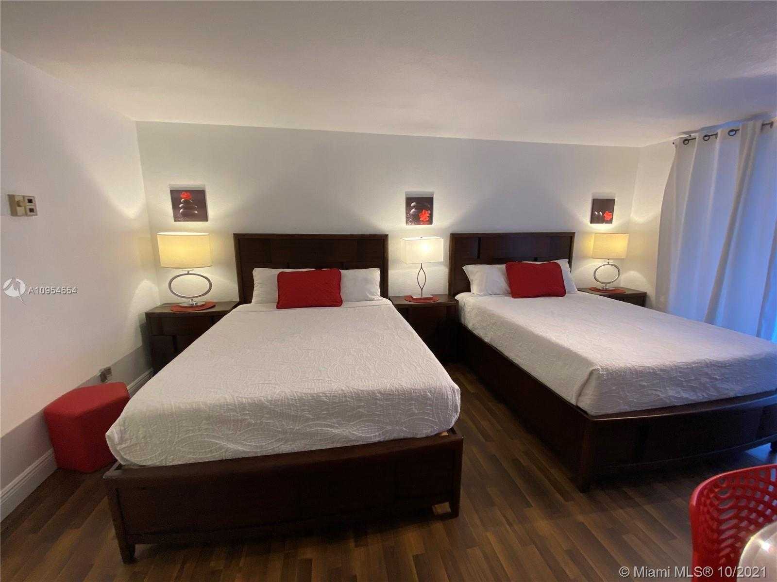 Small Image of 19201 EAST COLLINS AVE #111, Sunny Isles Beach Number 6