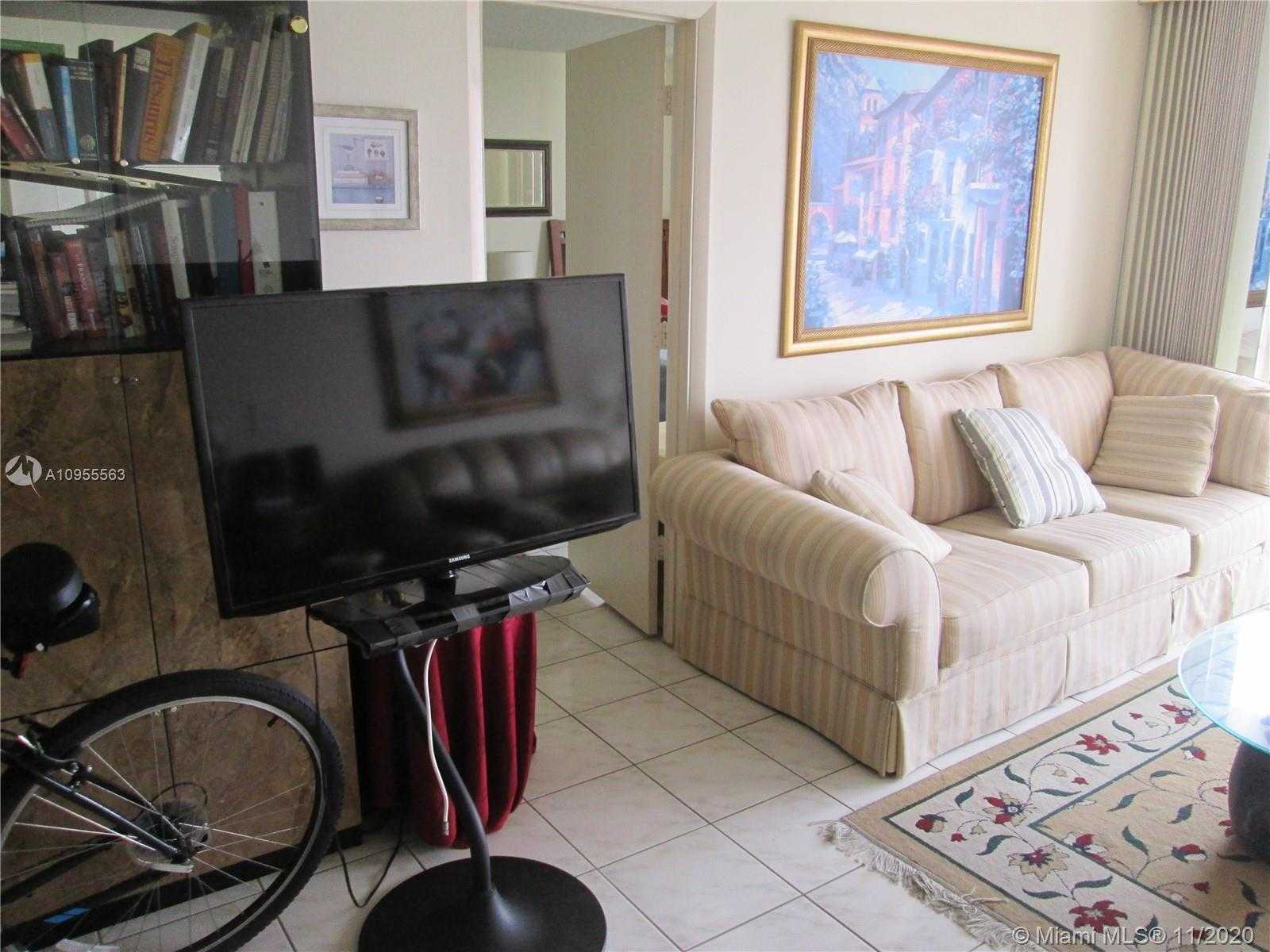 Small Image of 290 174TH ST #1707, Sunny Isles Beach Number 4