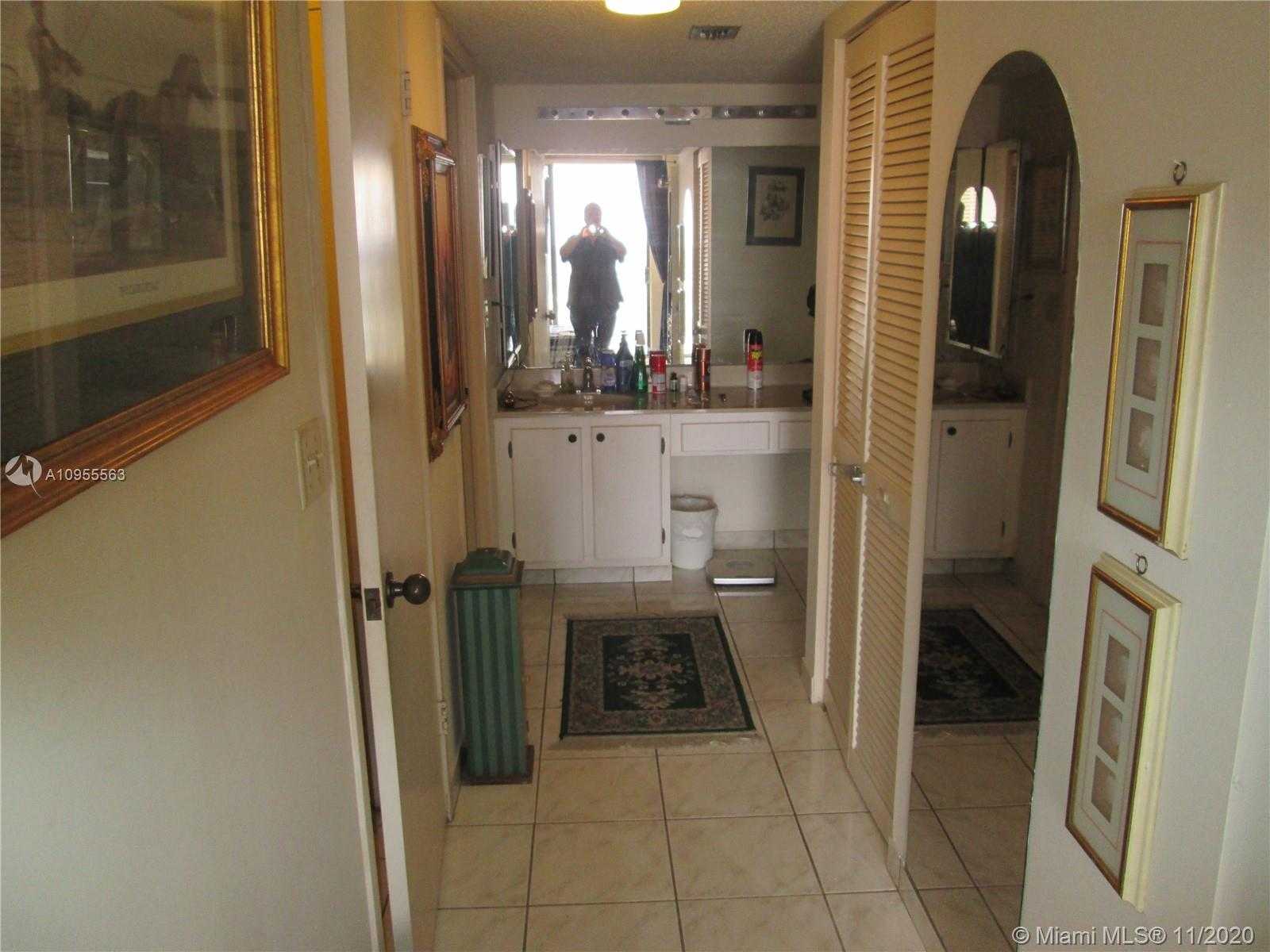 Small Image of 290 174TH ST #1707, Sunny Isles Beach Number 7