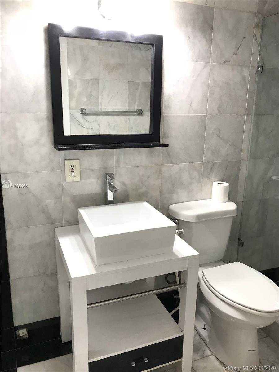 Small Image of 1619 Lenox Ave, Miami Beach, FL 33139, USA Number 14