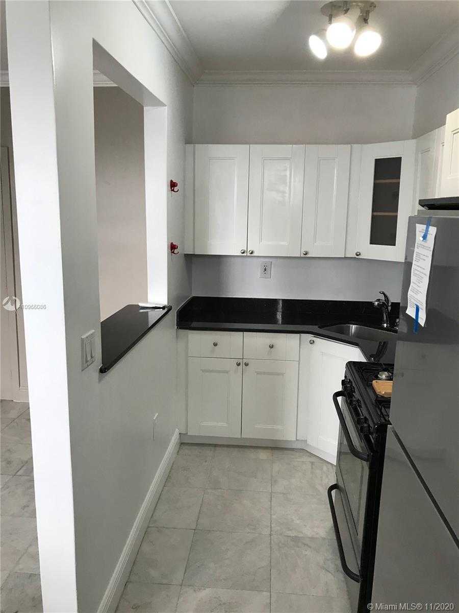 Small Image of 1619 Lenox Ave, Miami Beach, FL 33139, USA Number 17