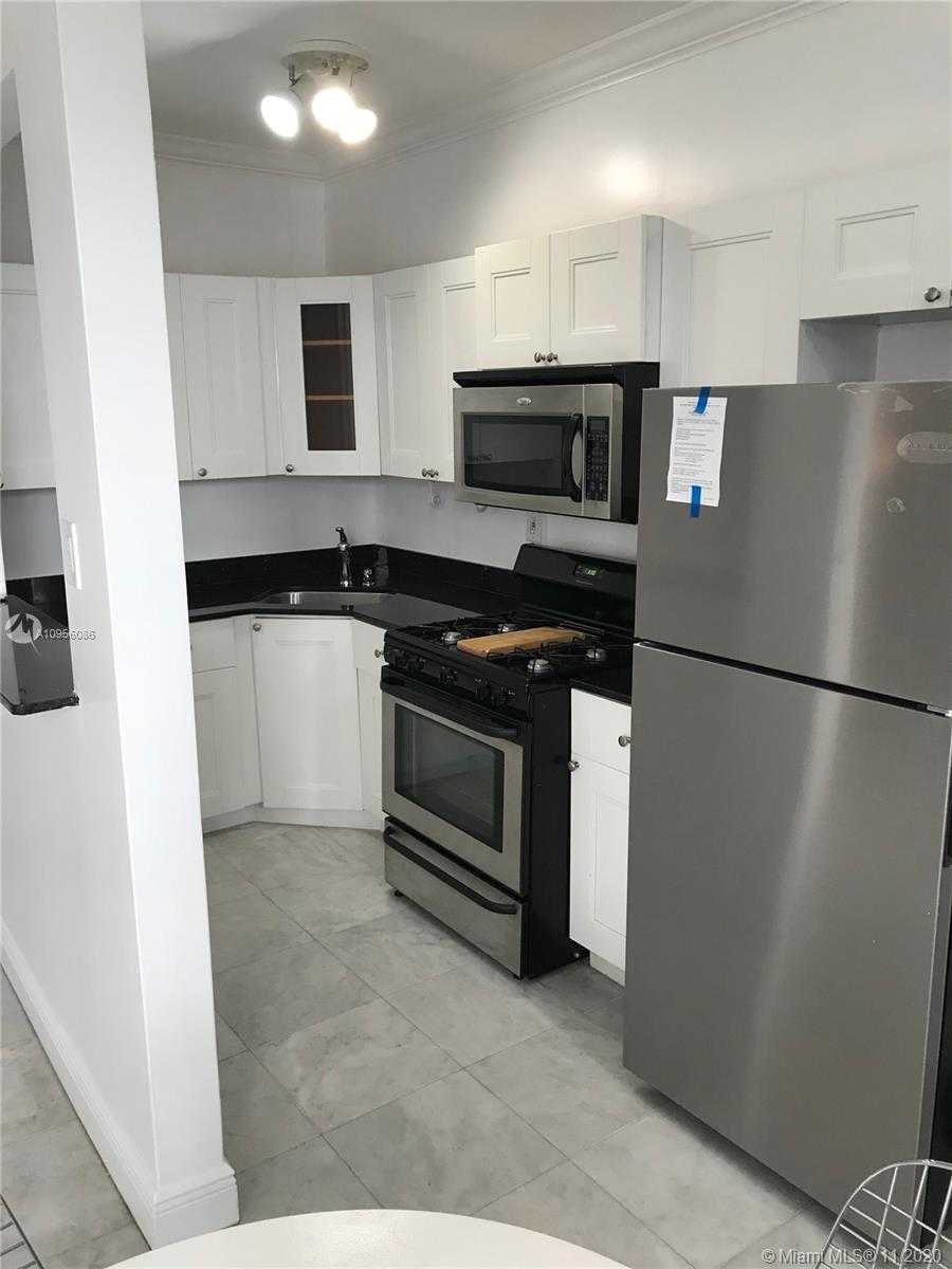Small Image of 1619 Lenox Ave, Miami Beach, FL 33139, USA Number 9