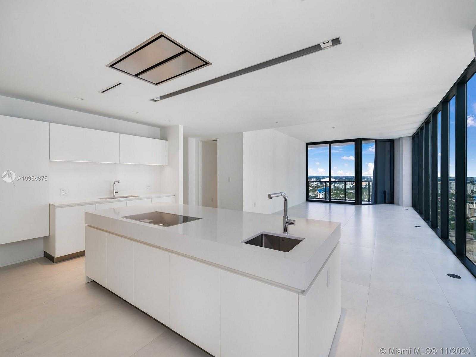 Small Image of 1000 BISCAYNE BLVD #3802, Miami Number 24