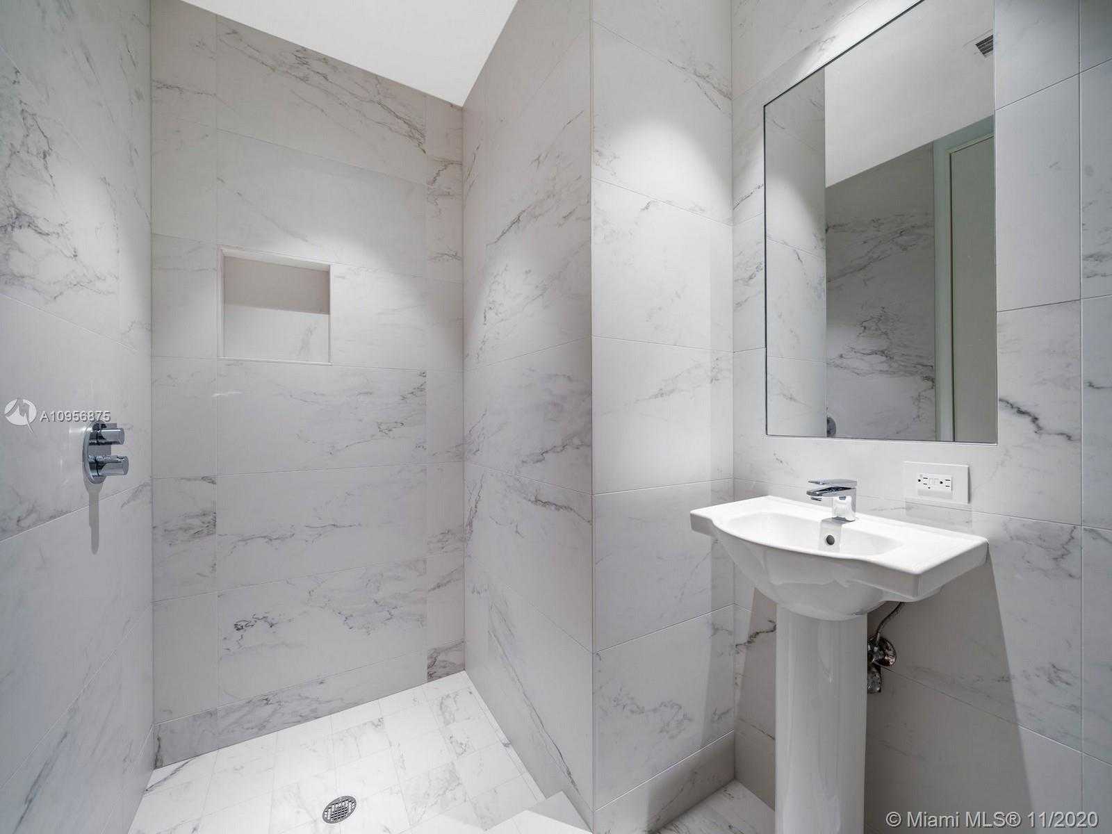 Small Image of 1000 BISCAYNE BLVD #3802, Miami Number 72