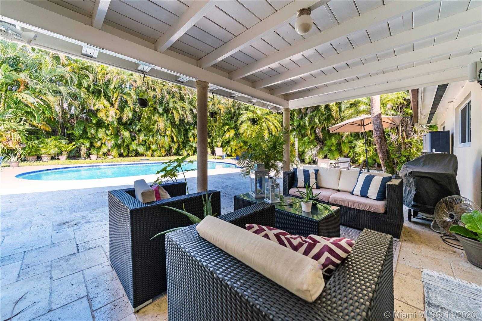 Small Image of 5831 SOUTH WEST 87TH ST, South Miami Number 16