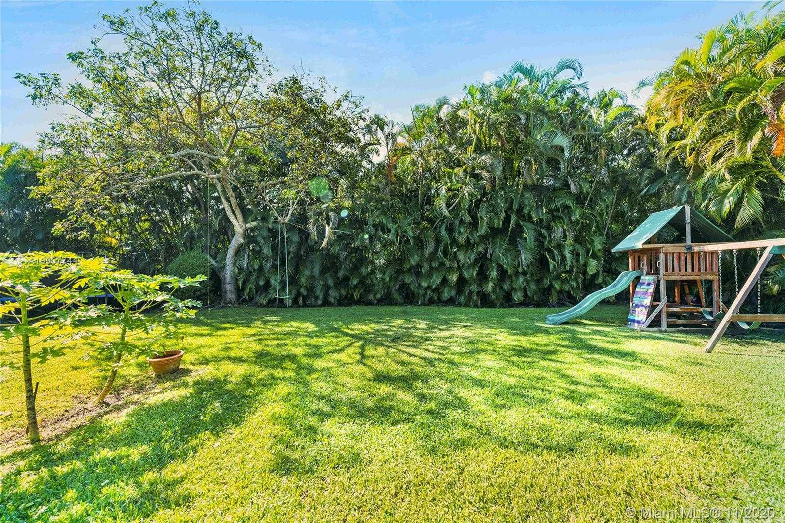 Small Image of 5831 SOUTH WEST 87TH ST, South Miami Number 20