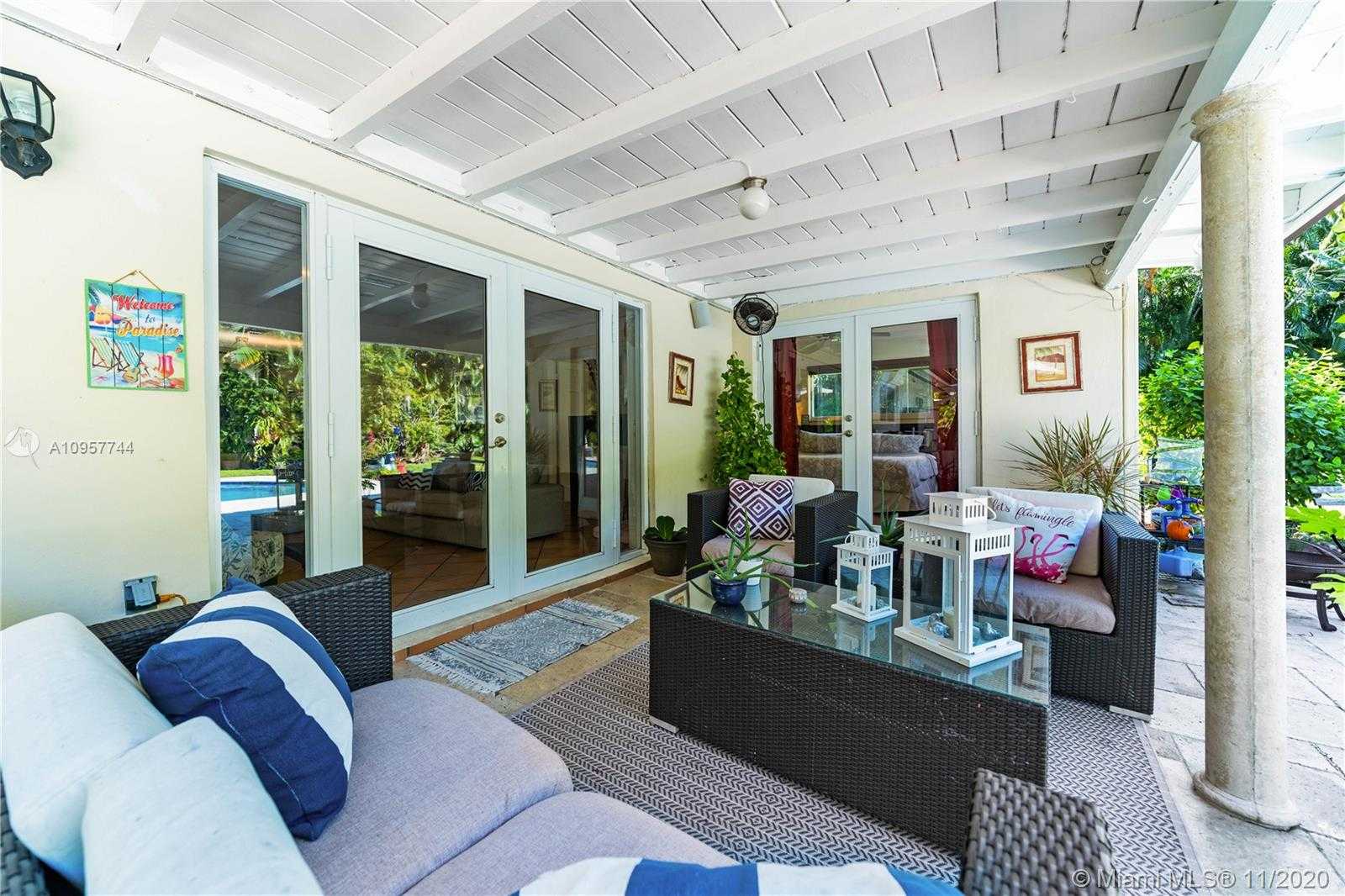 Small Image of 5831 SOUTH WEST 87TH ST, South Miami Number 22