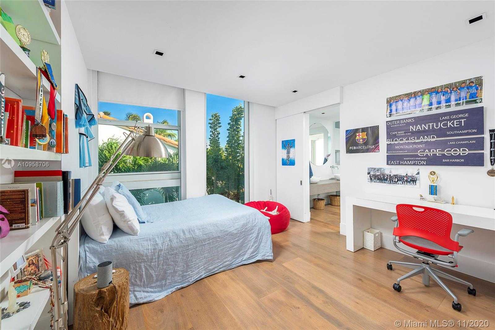 Small Image of 440 SOUTH MASHTA DR, Key Biscayne Number 15