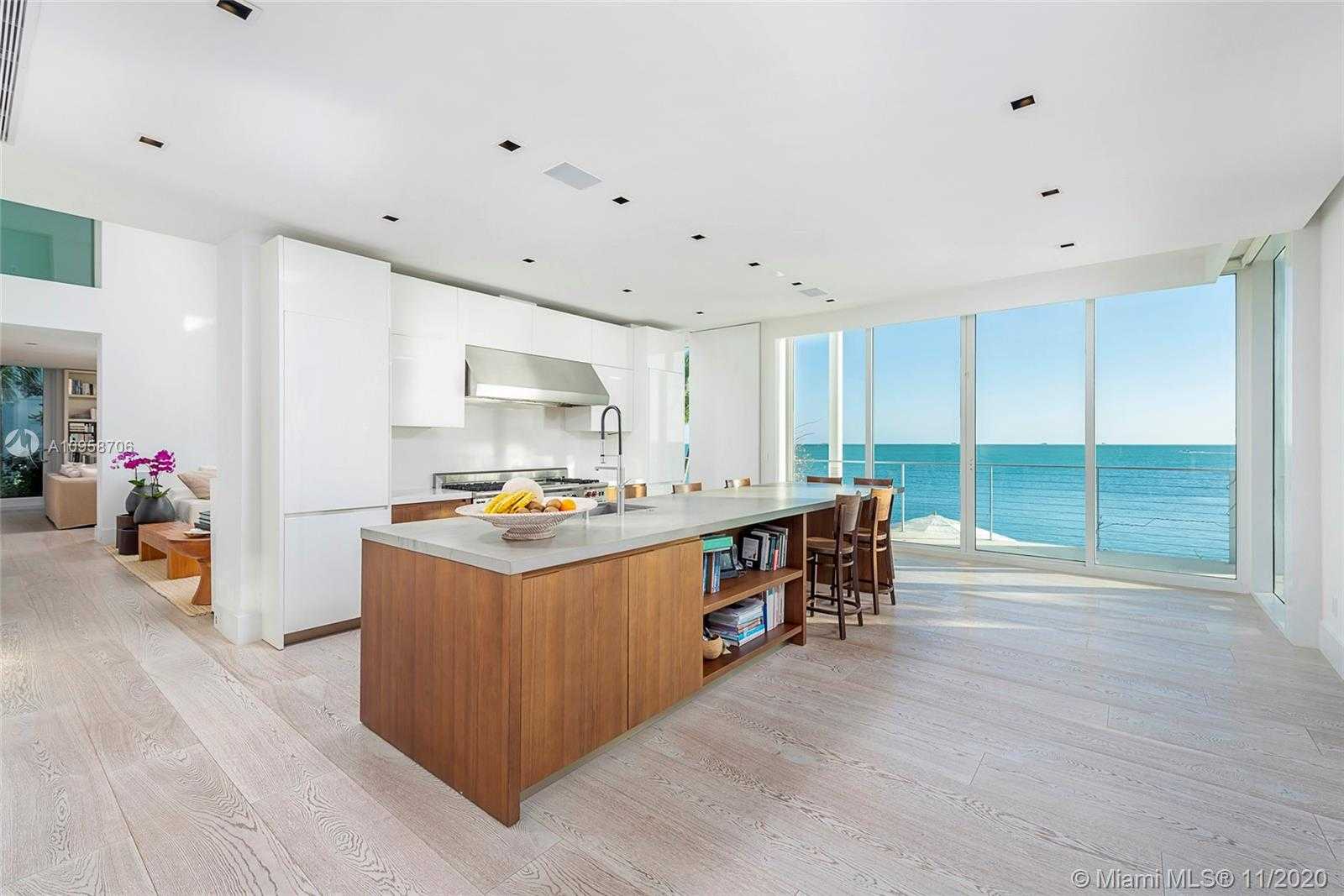 Small Image of 440 SOUTH MASHTA DR, Key Biscayne Number 27