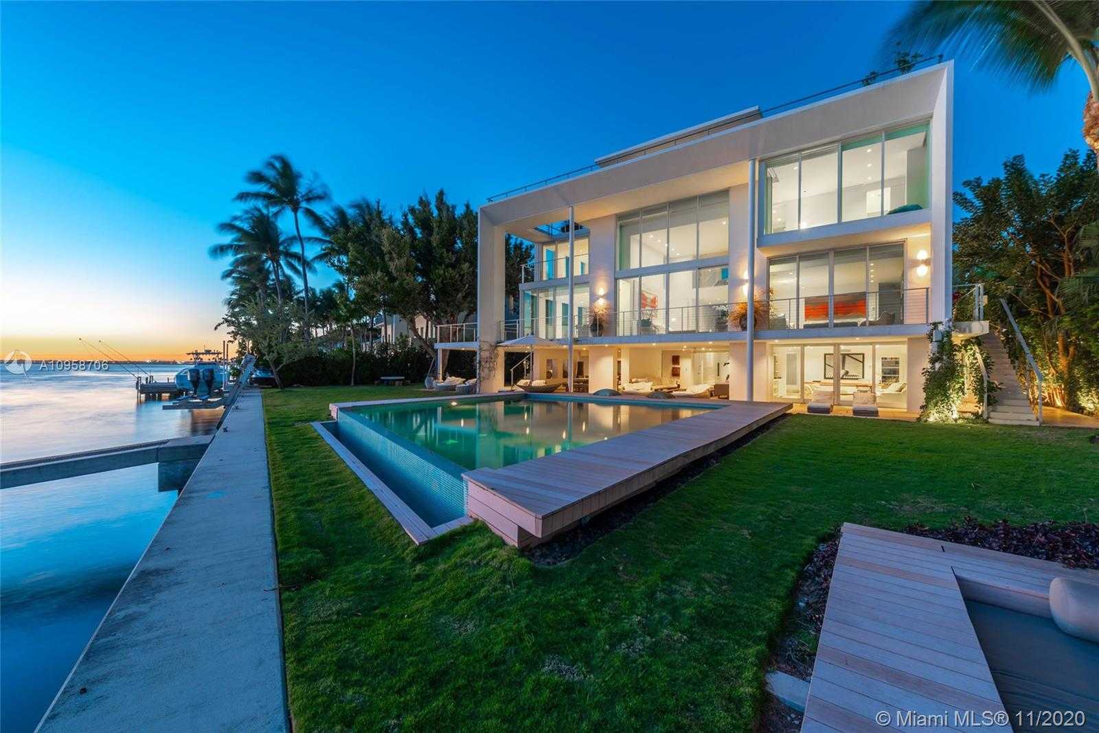 Small Image of 440 SOUTH MASHTA DR, Key Biscayne Number 36