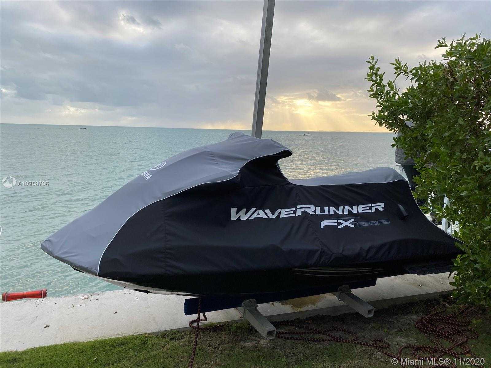 Small Image of 440 SOUTH MASHTA DR, Key Biscayne Number 38