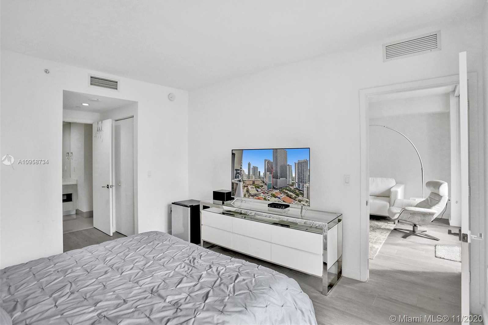 Small Image of 55 SOUTH WEST 9TH ST #1904, Miami Number 15