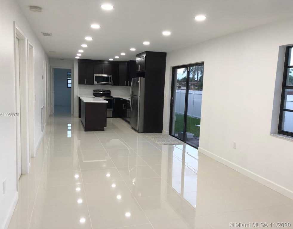 Small Image of 7205 SOUTH WEST 21ST ST #1, Miami Number 2