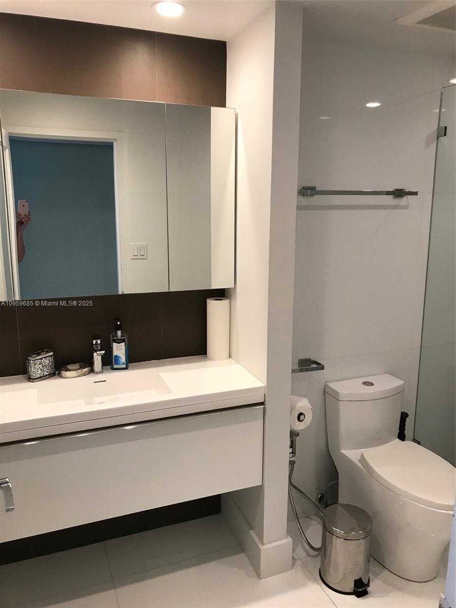 Small Image of 100 LINCOLN RD #719, Miami Beach Number 14