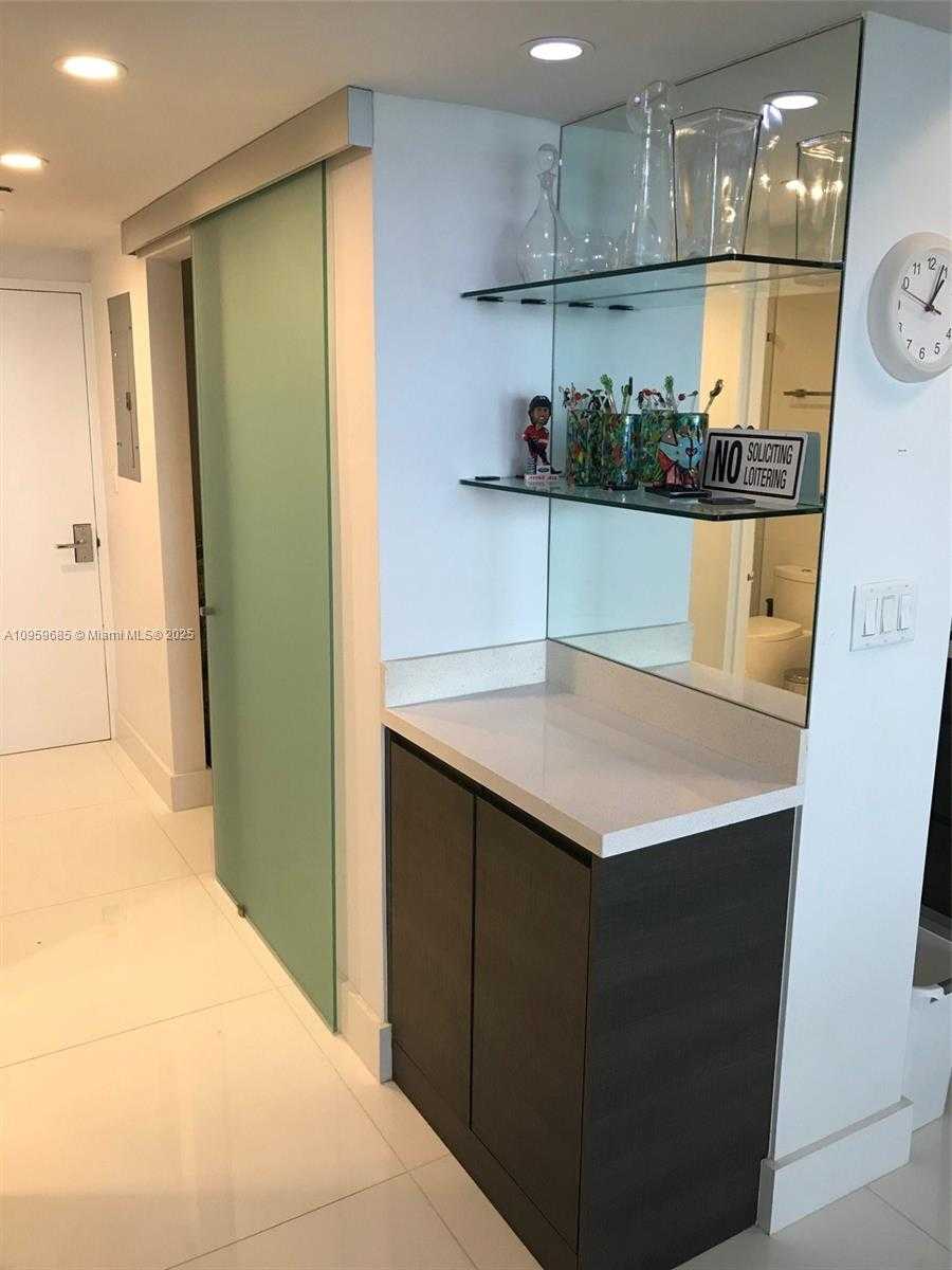 Small Image of 100 LINCOLN RD #719, Miami Beach Number 4