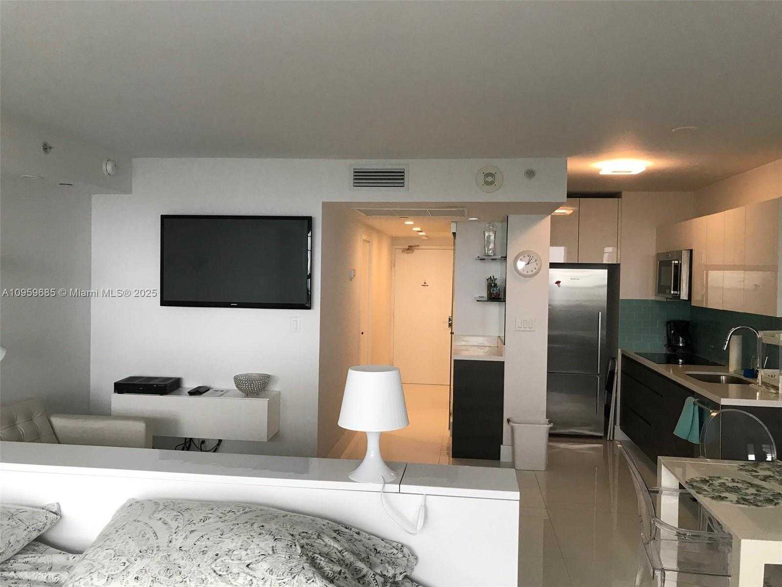 Small Image of 100 LINCOLN RD #719, Miami Beach Number 7