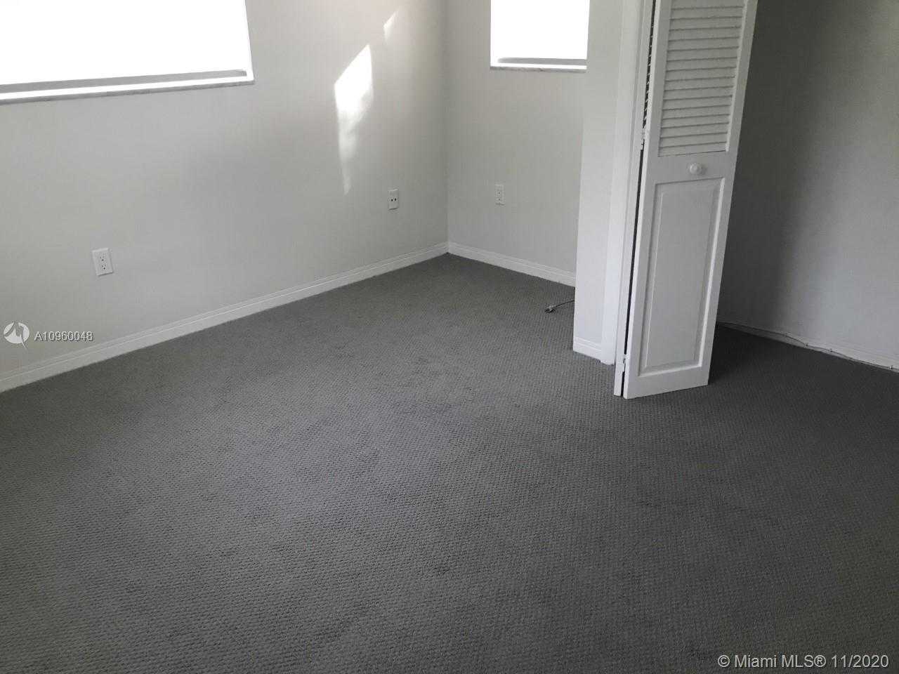 Small Image of 400 MILLER RD, Coral Gables Number 14
