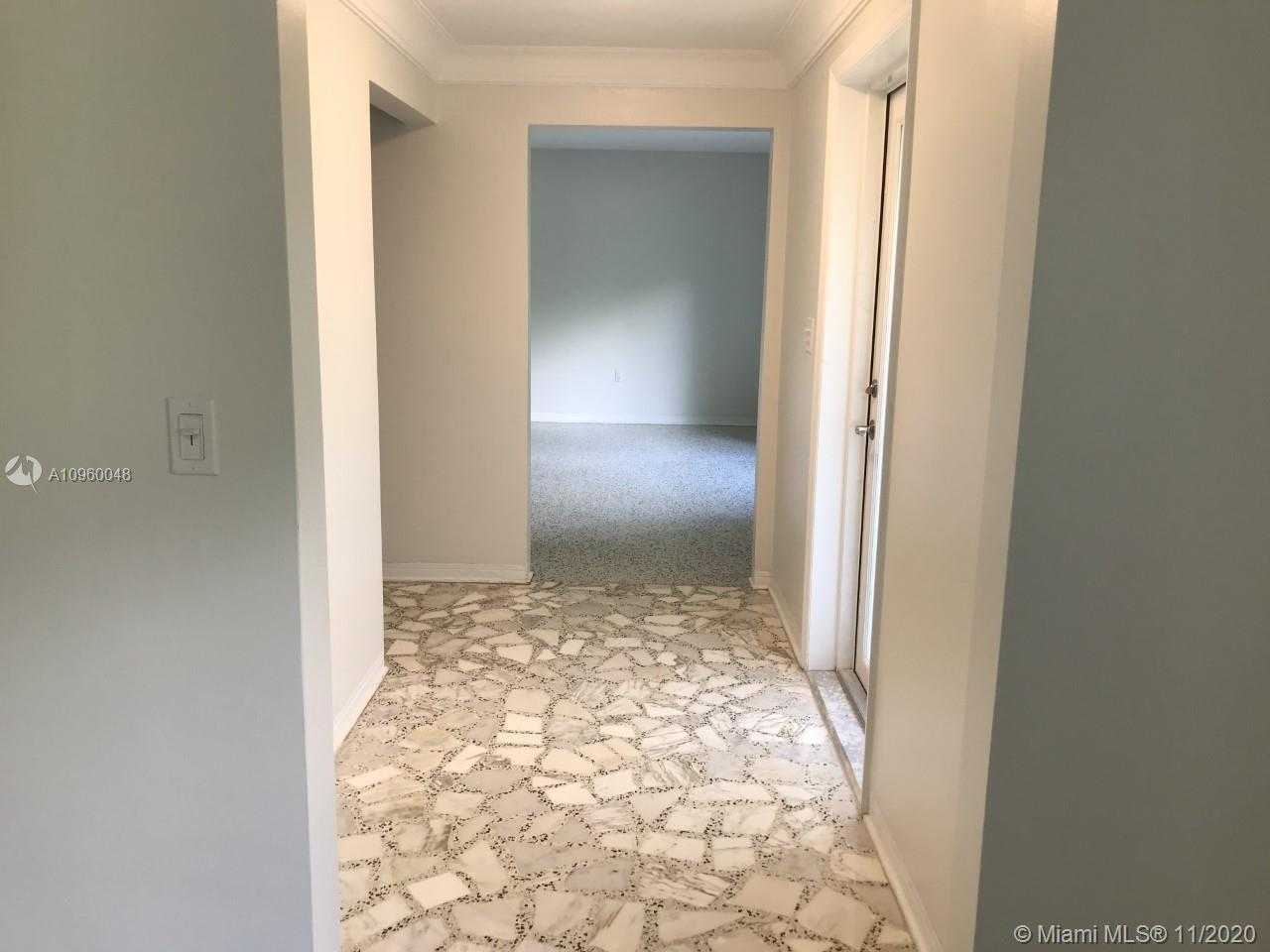 Small Image of 400 MILLER RD, Coral Gables Number 9