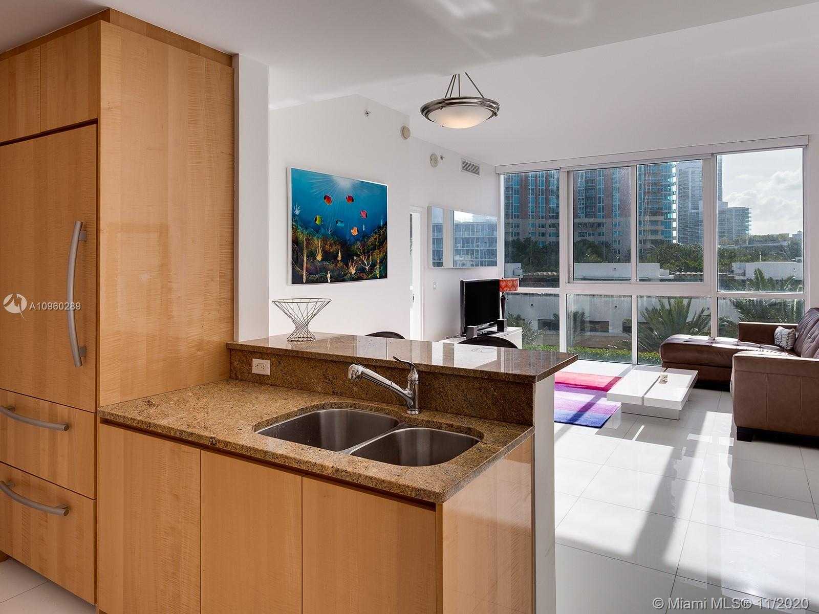 Small Image of 50 SOUTH POINTE DR #609, Miami Beach Number 2