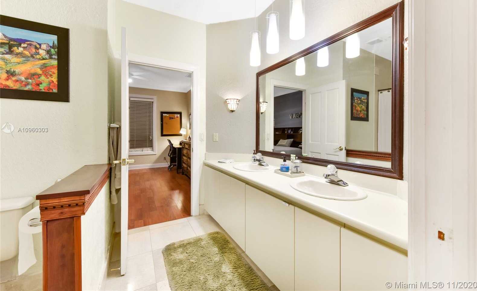 Small Image of 1755 EAGLE TRACE BLVD, Coral Springs Number 22
