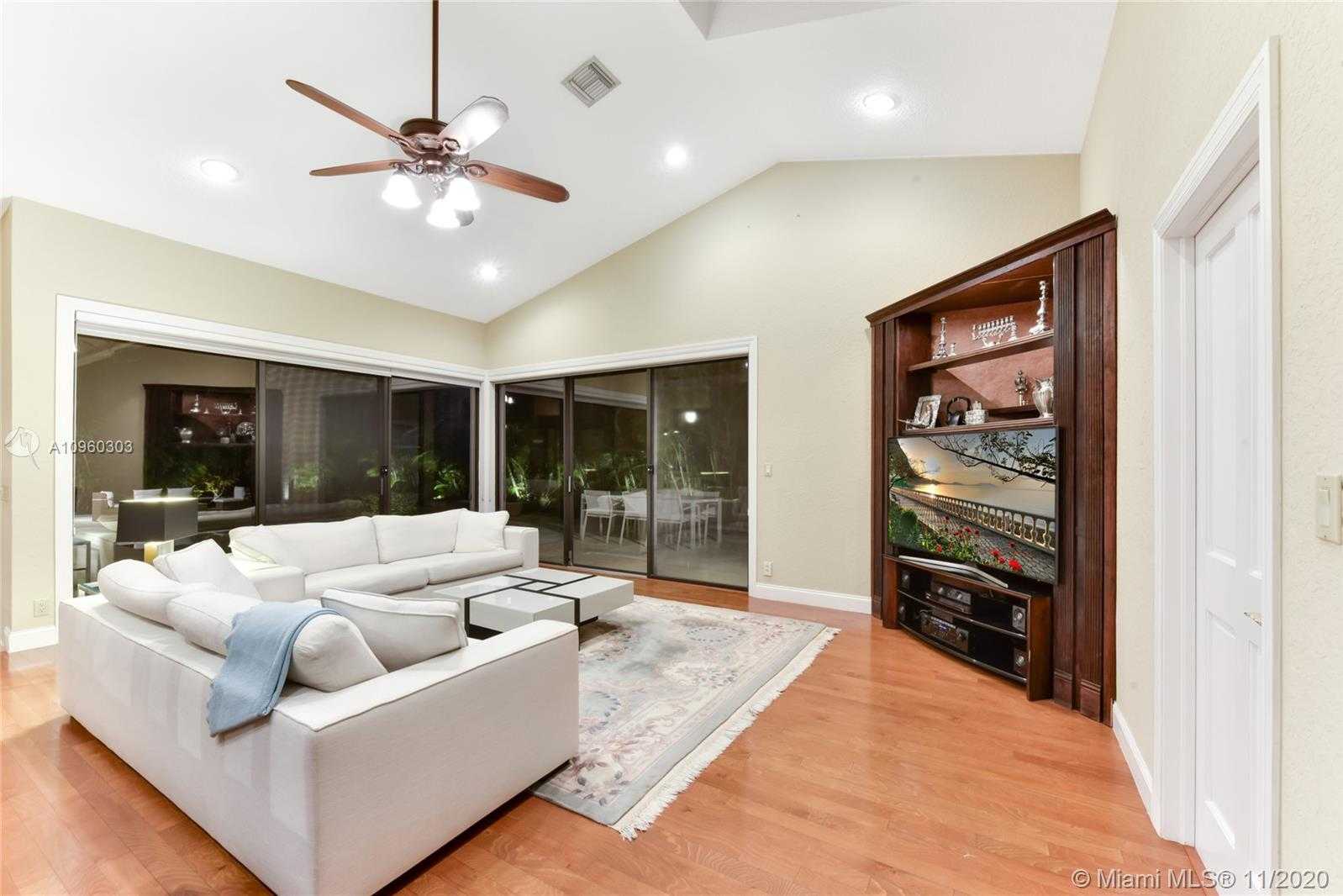 Small Image of 1755 EAGLE TRACE BLVD, Coral Springs Number 6
