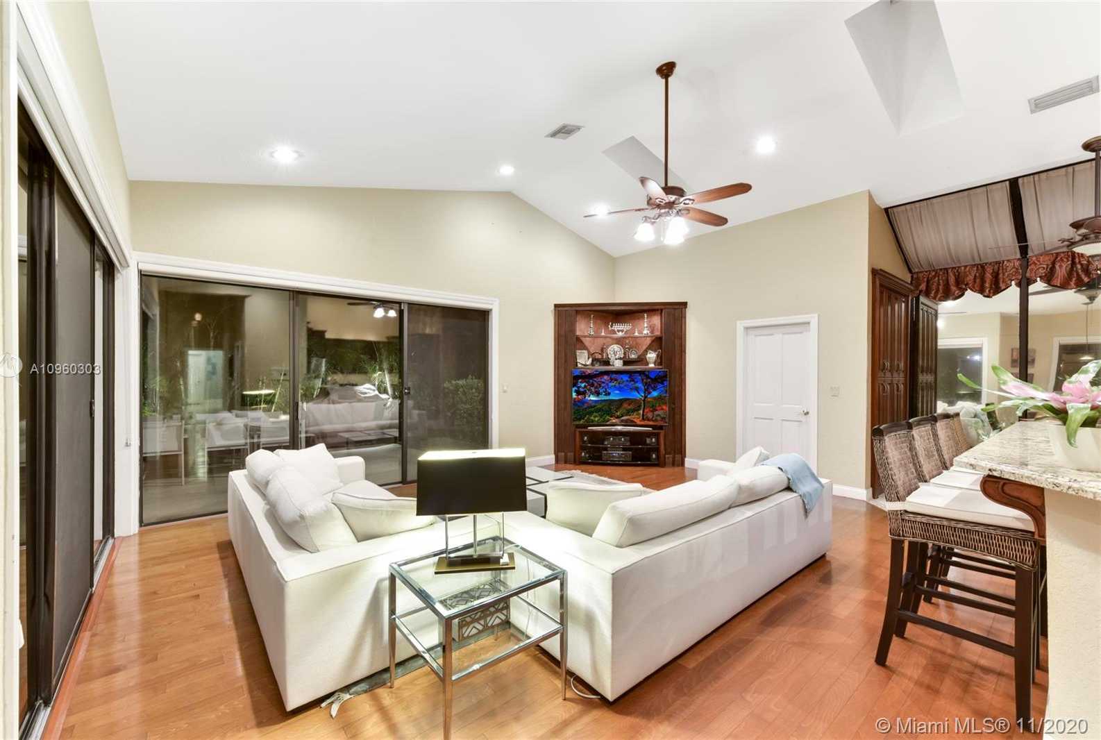 Small Image of 1755 EAGLE TRACE BLVD, Coral Springs Number 7