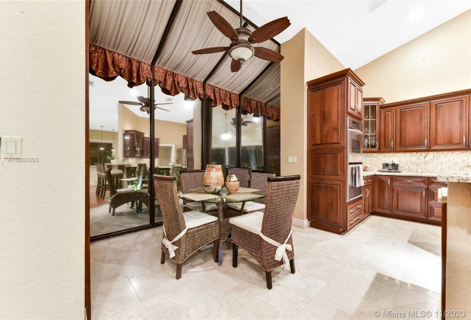 Small Image of 1755 EAGLE TRACE BLVD, Coral Springs Number 9