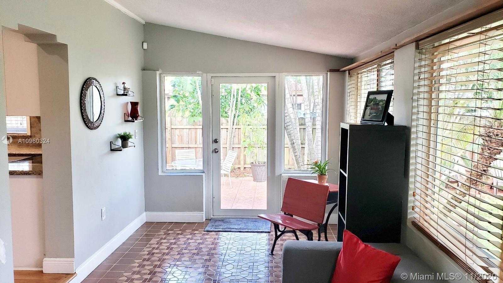 Small Image of 2201 SOUTH WEST 57TH CT, Miami Number 10