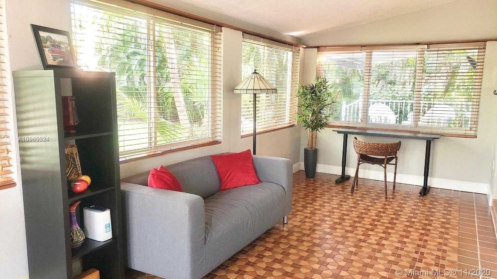 Small Image of 2201 SOUTH WEST 57TH CT, Miami Number 11