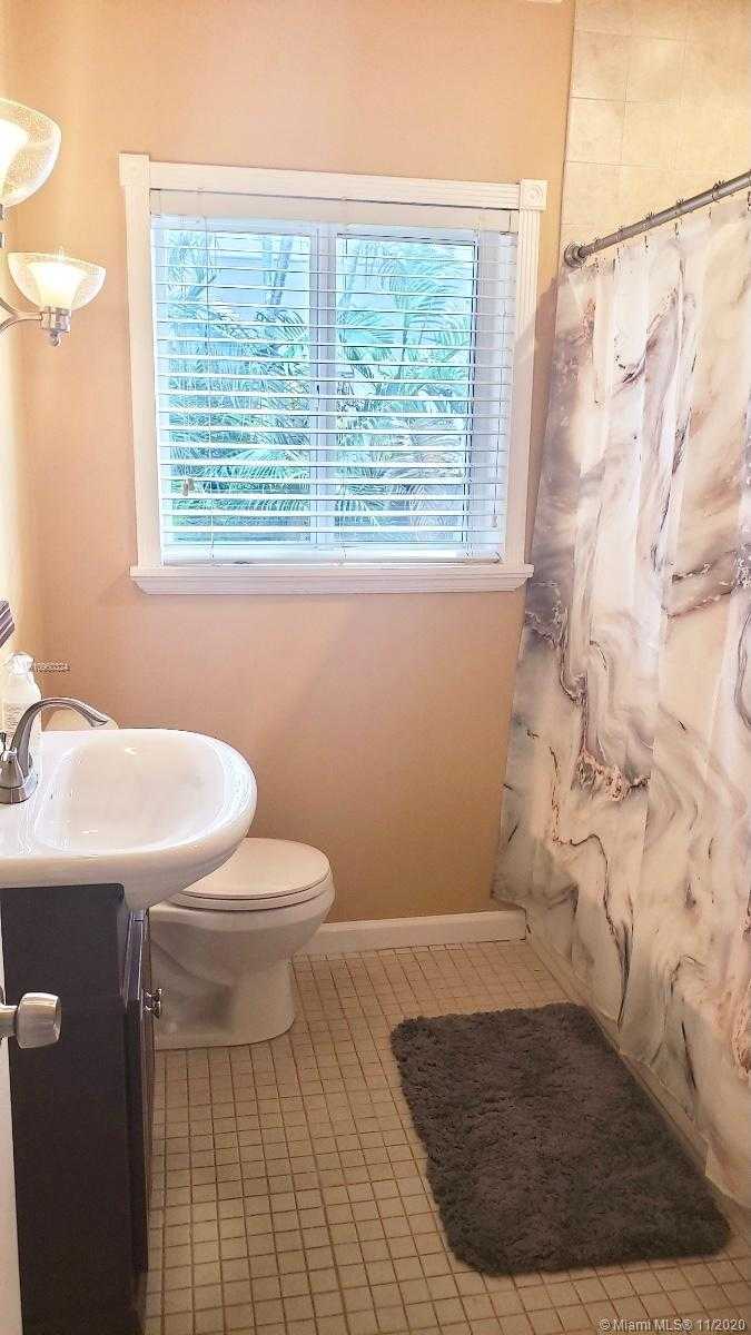 Small Image of 2201 SOUTH WEST 57TH CT, Miami Number 21