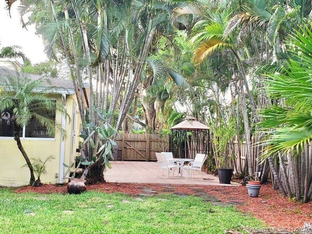 Small Image of 2201 SOUTH WEST 57TH CT, Miami Number 24